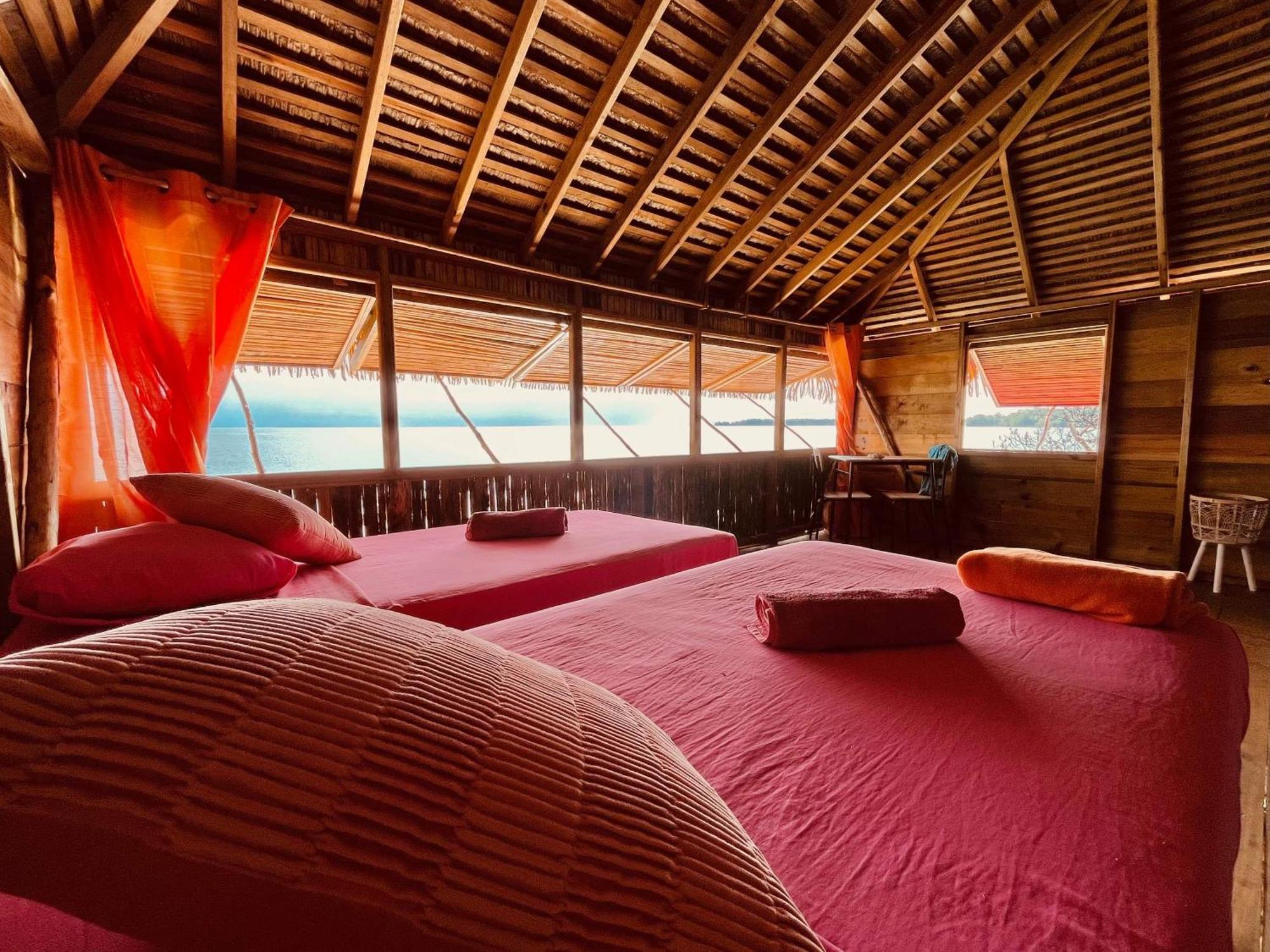 Urraca Monkey Island Eco Resort (Adults Only) Punta Laurel المظهر الخارجي الصورة